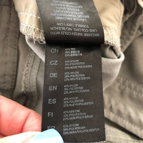 Kuhl Womens size 8 Cropped Stretch Pants Active Camping Hiking Green Gray zipper - Picture 8 of 9